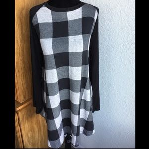 Buffalo Plaid Tunic Top w/ Matching Elbow Patches